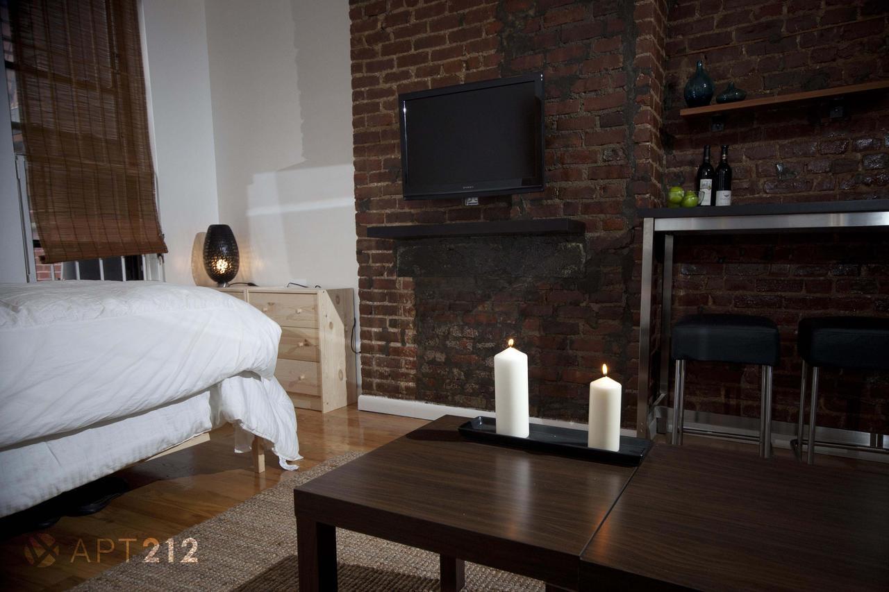 Spring Street Apt 3 Apartment *