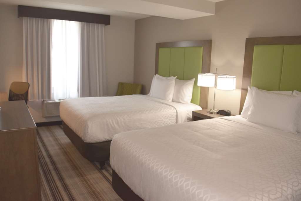 Hotel La Quinta By Wyndham Brooklyn Central New York