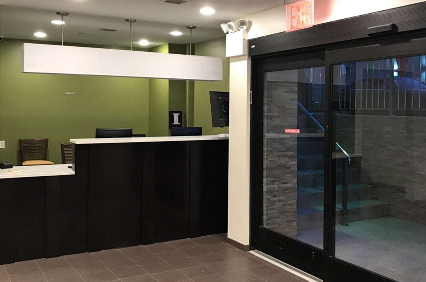 Sleep Near Jfk Airtrain 2* New York