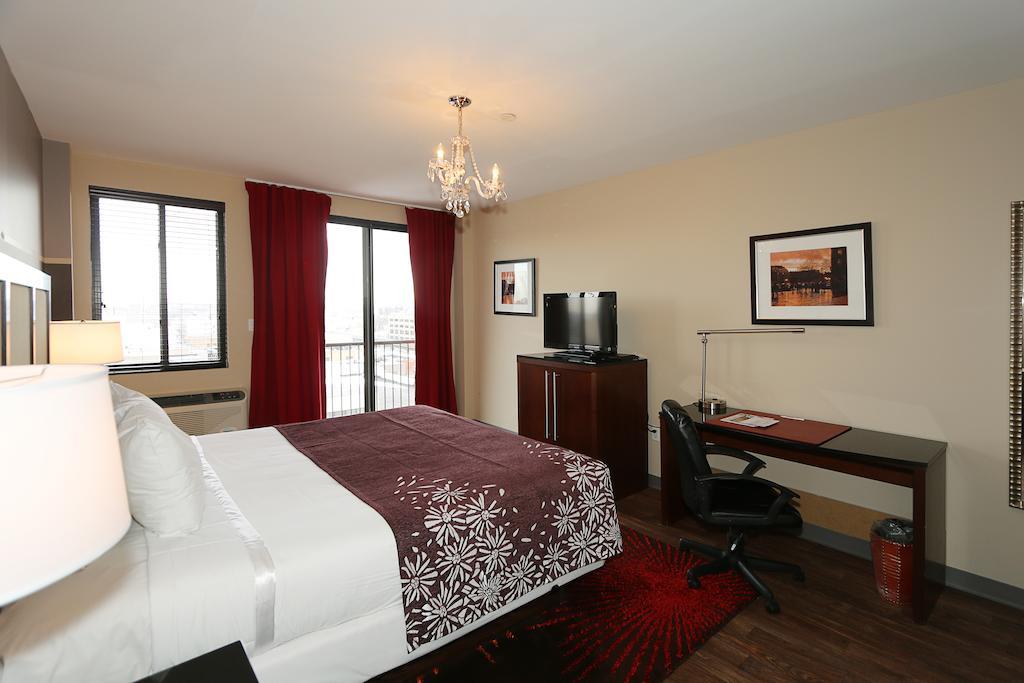 Hotel Vetiver / Manhattan Skyline New York