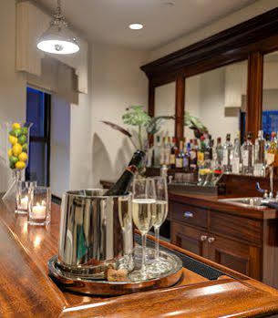 Carlton Hotel, Autograph Collection Hotel 4*