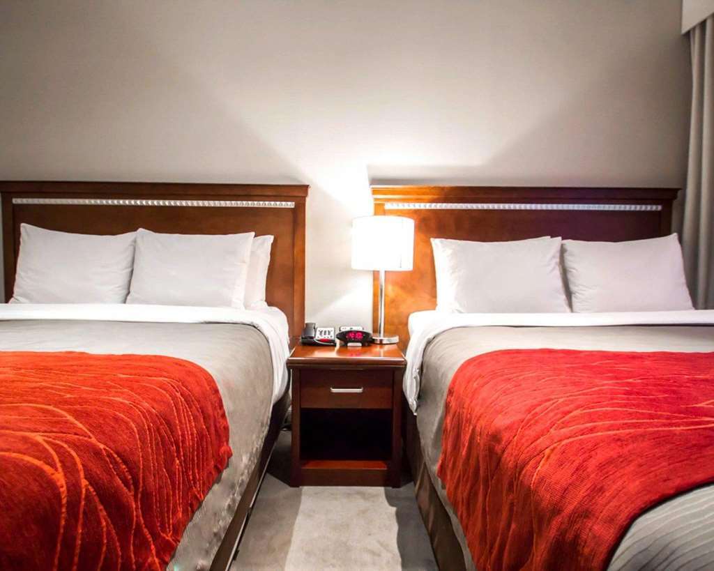 Comfort Manhattan Bridge