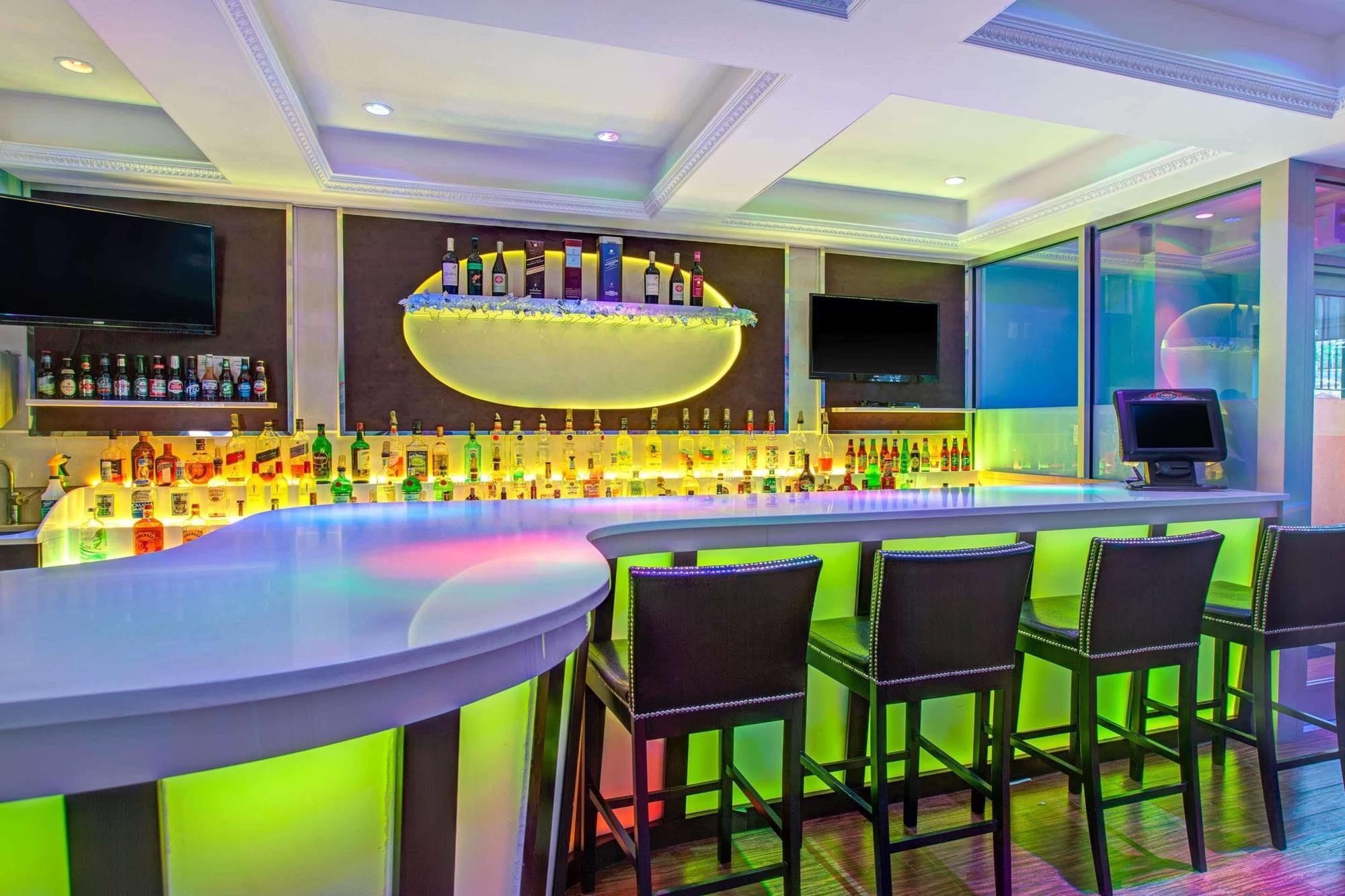 Days & By Wyndham Ozone Park/jfk Airport 2* New York