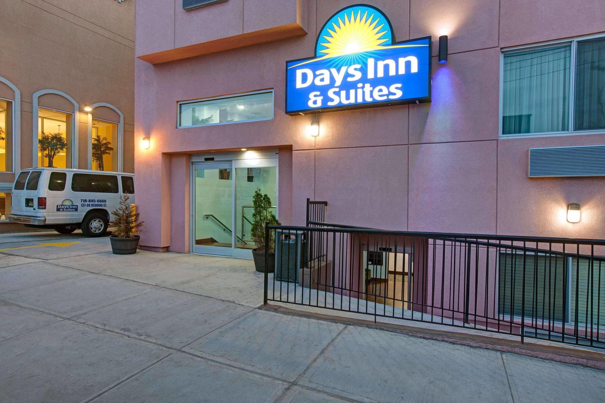 Days & By Wyndham Ozone Park/jfk Airport Hotel 2*