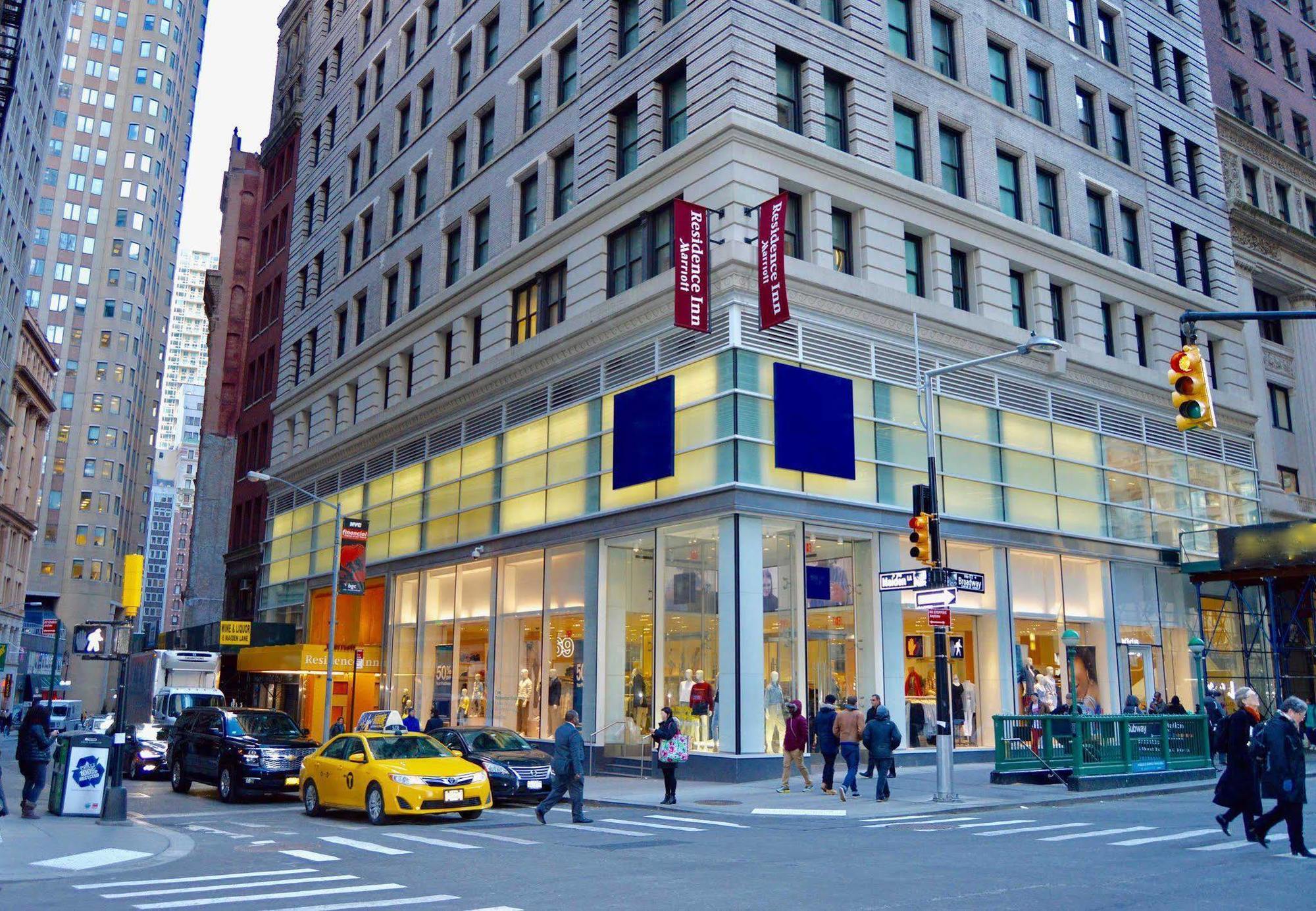 Hotel By Marriott Downtown Manhattan/world Trade Center Area