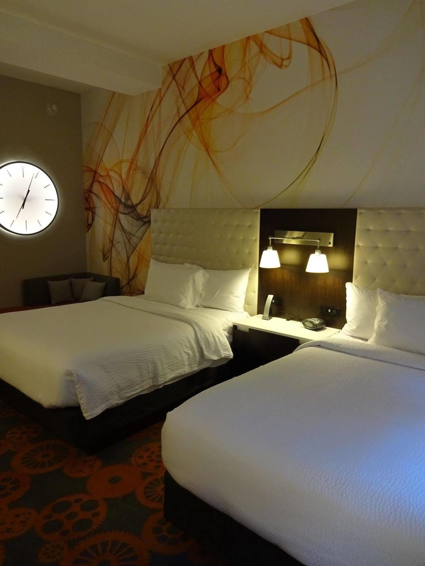 By Marriott Downtown Manhattan/world Trade Center Area