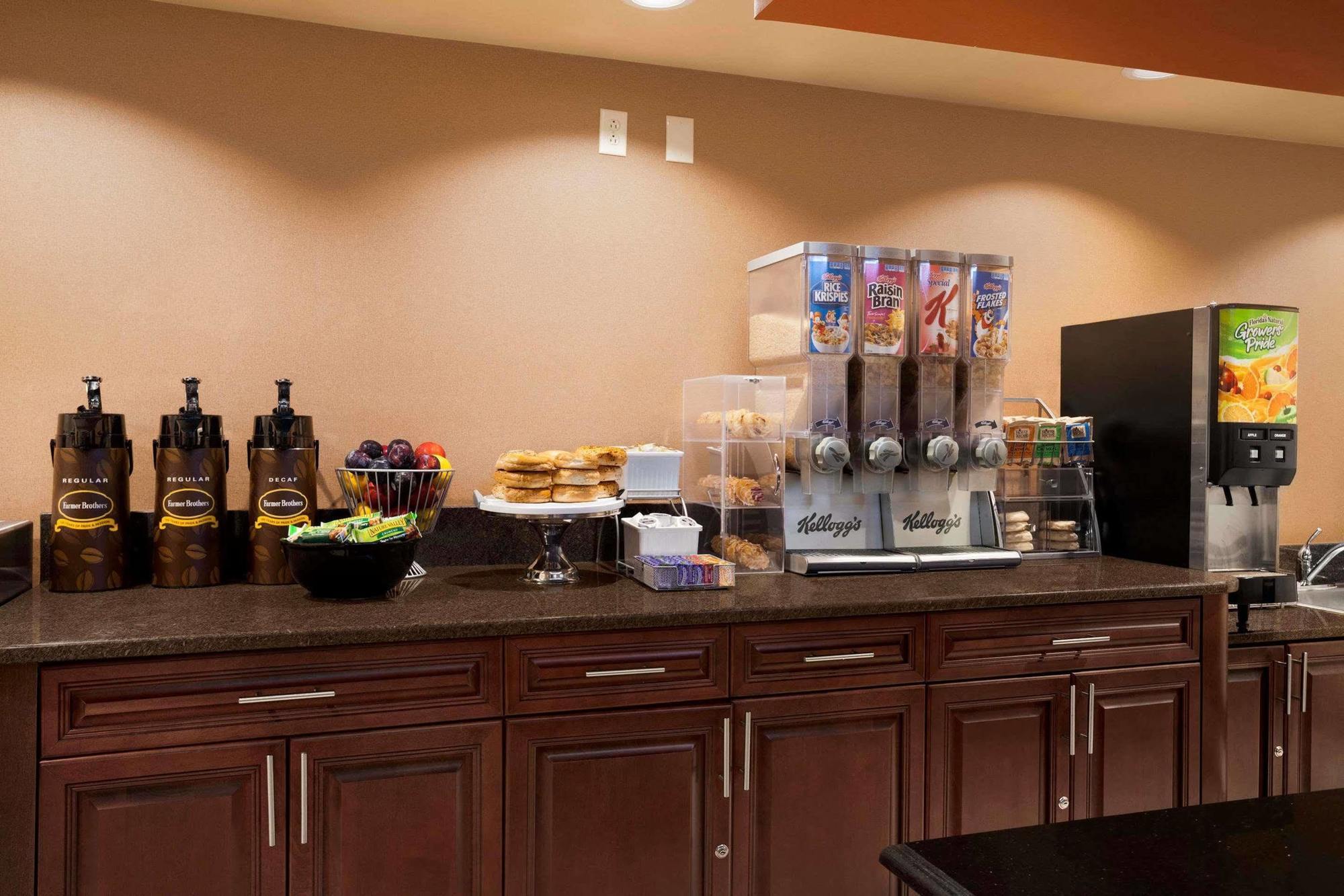 Super 8 Bronx New York