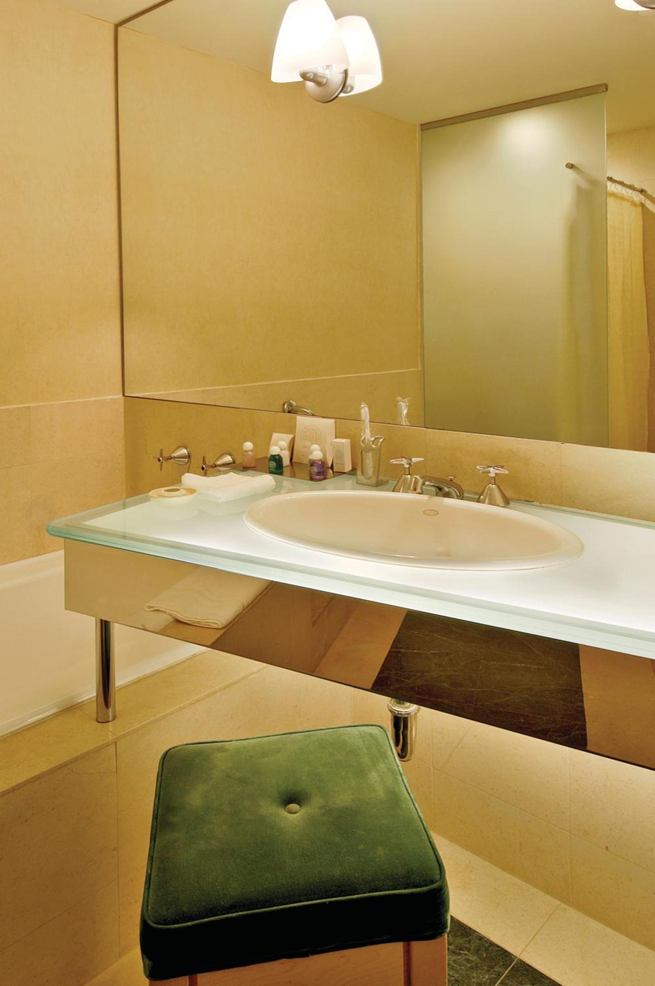 Hotel Millennium Premier Times Square 4*