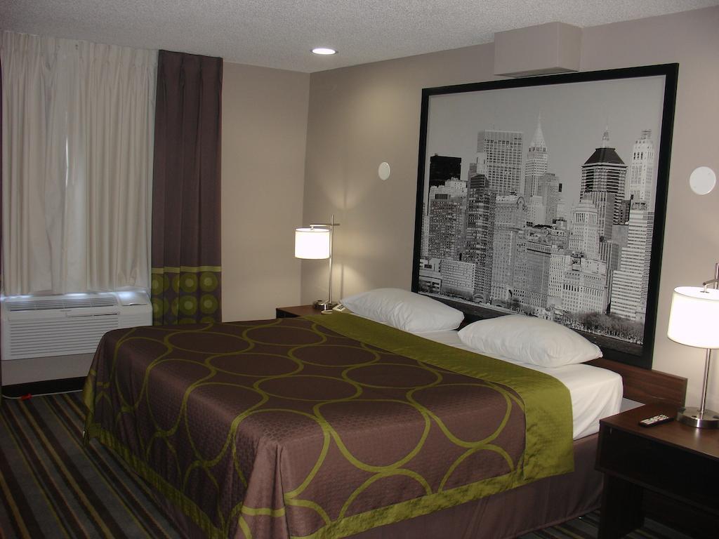 Super 8 By Wyndham Jamaica North Conduit 2*