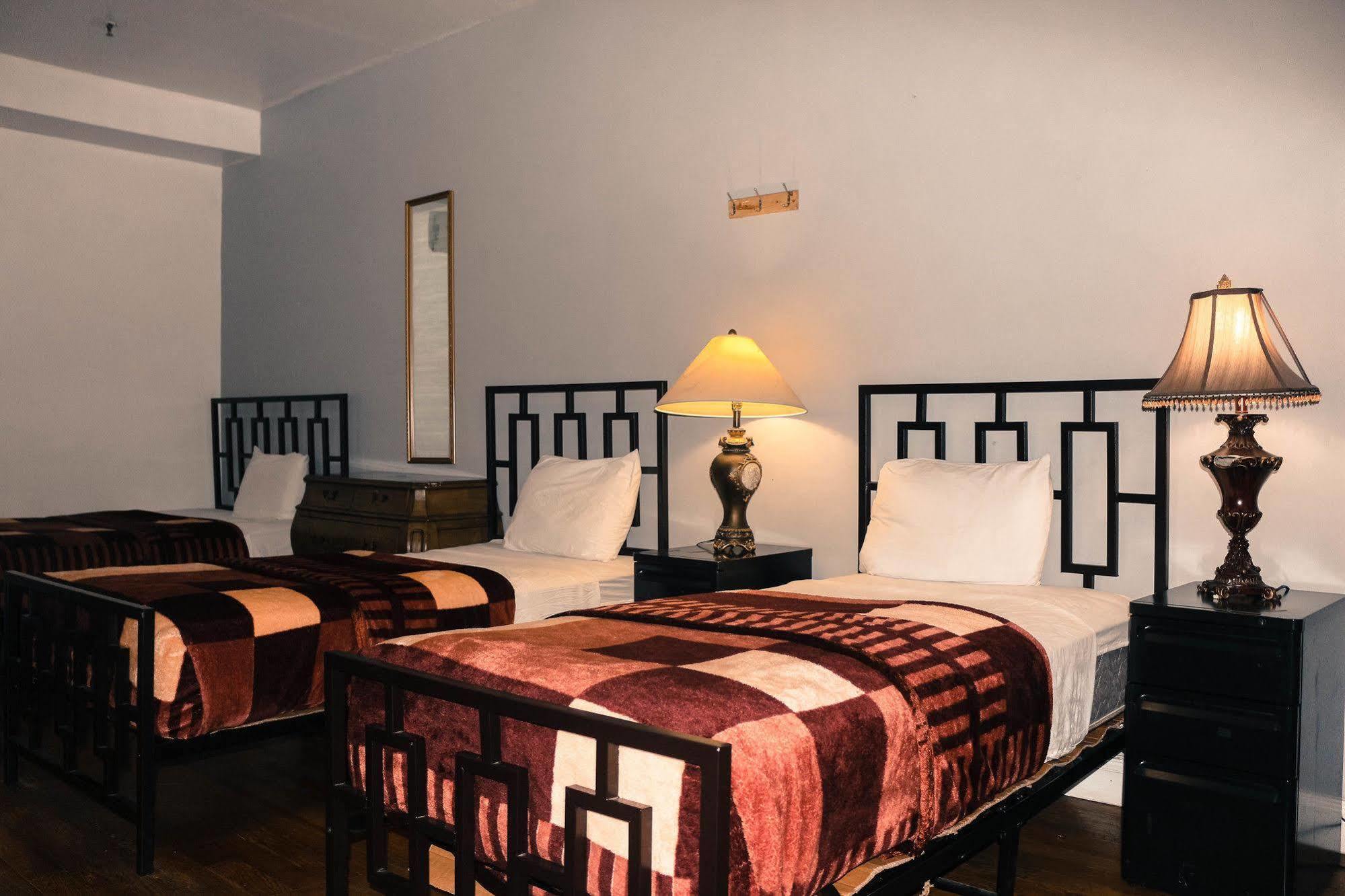 Auberge de jeunesse Ny Moore *