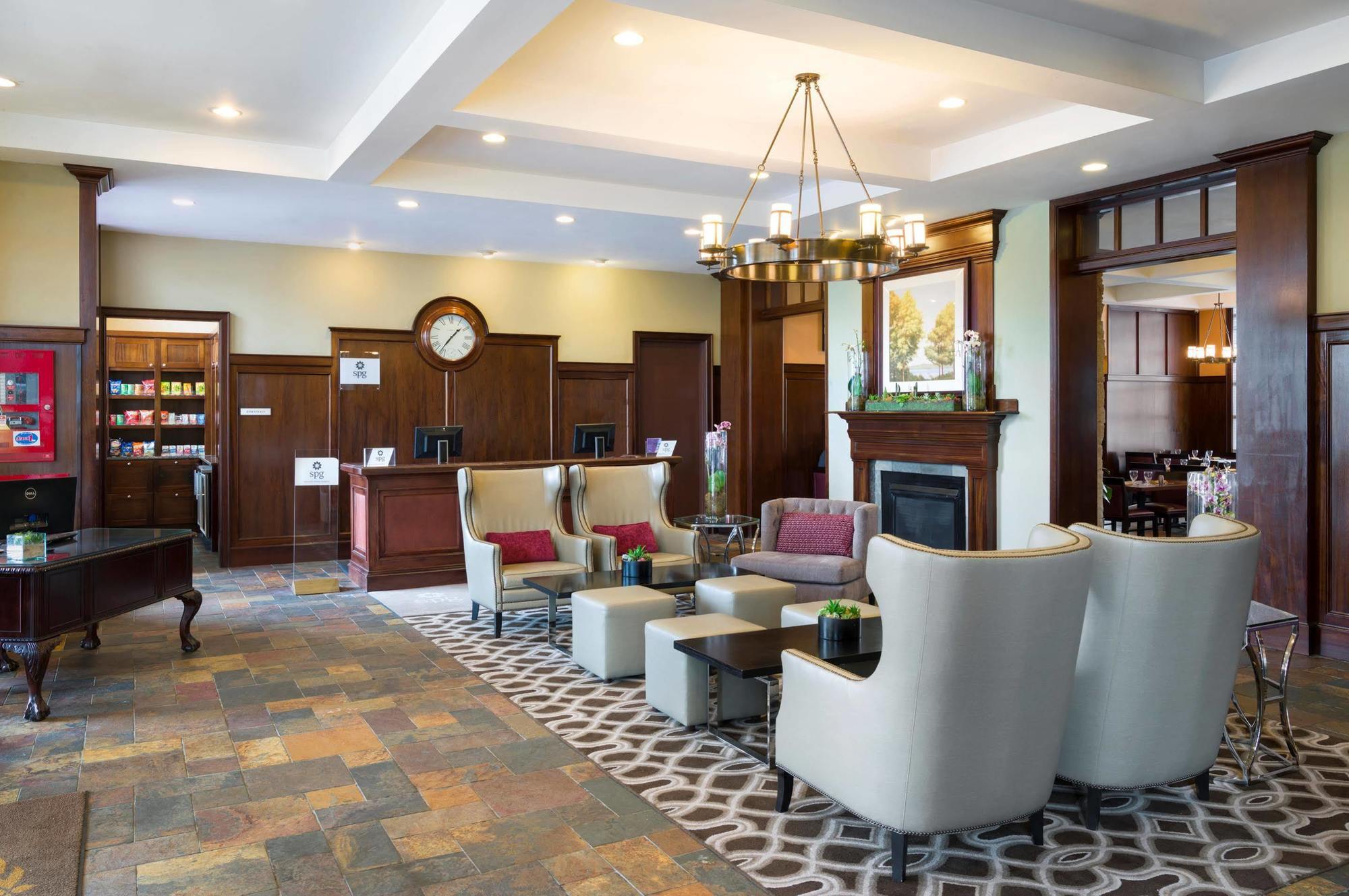 Sheraton Jfk Airport Hotel 3*