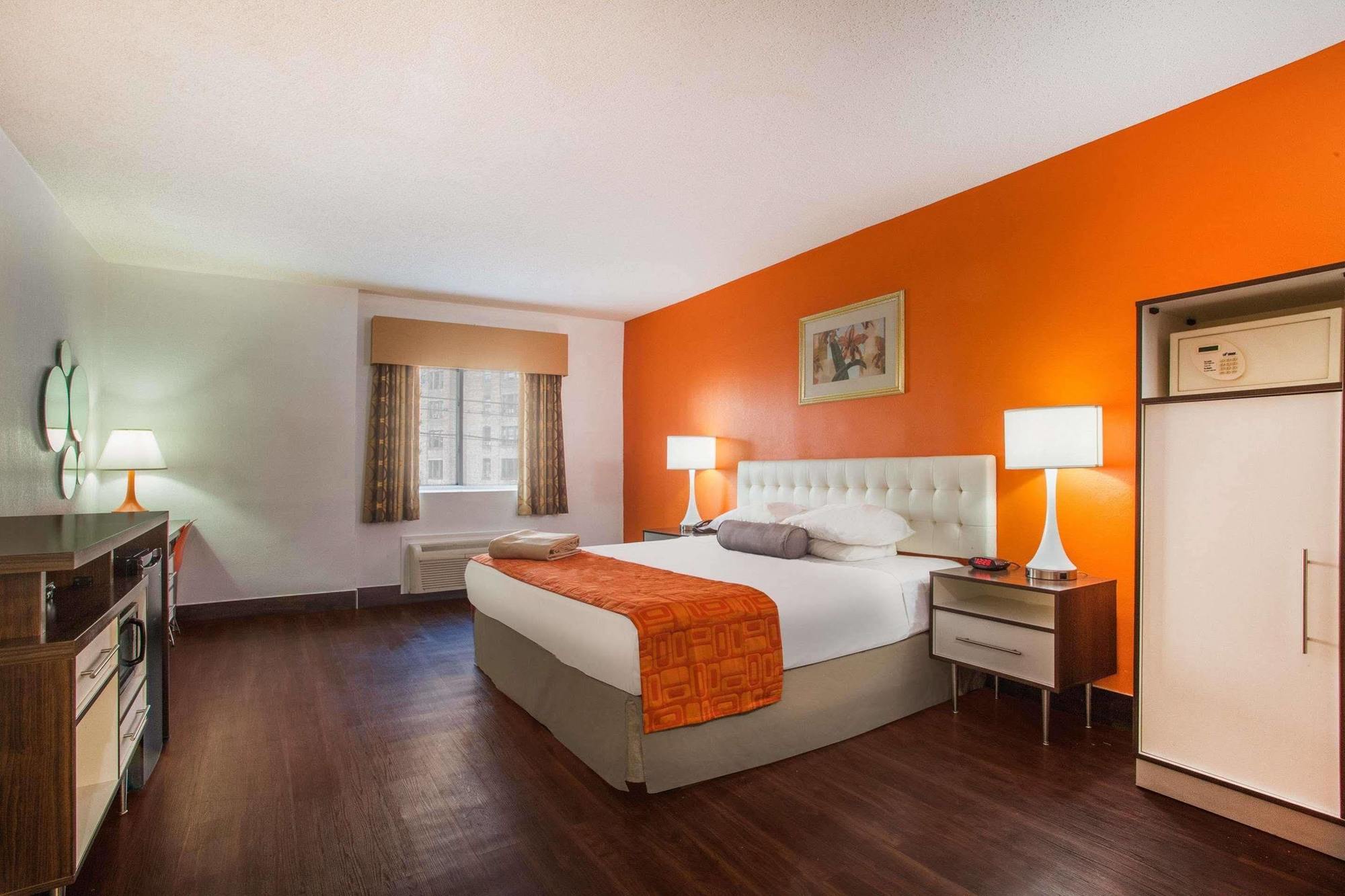 West Farms 2* New York