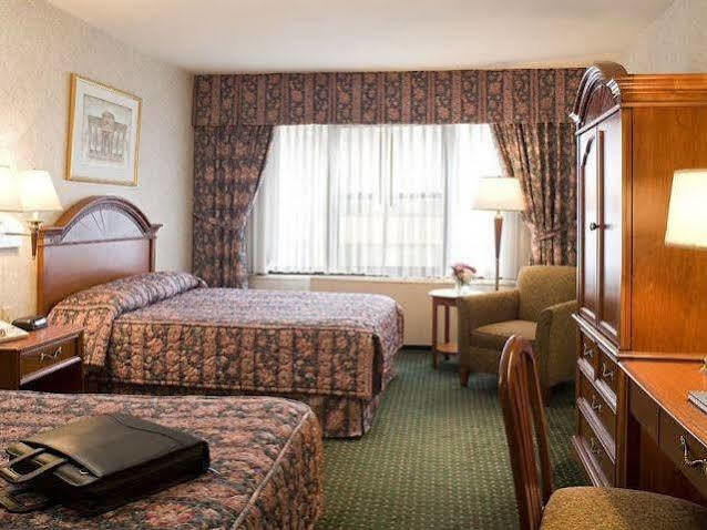 Travel - Midtown Manhattan Hotel New York