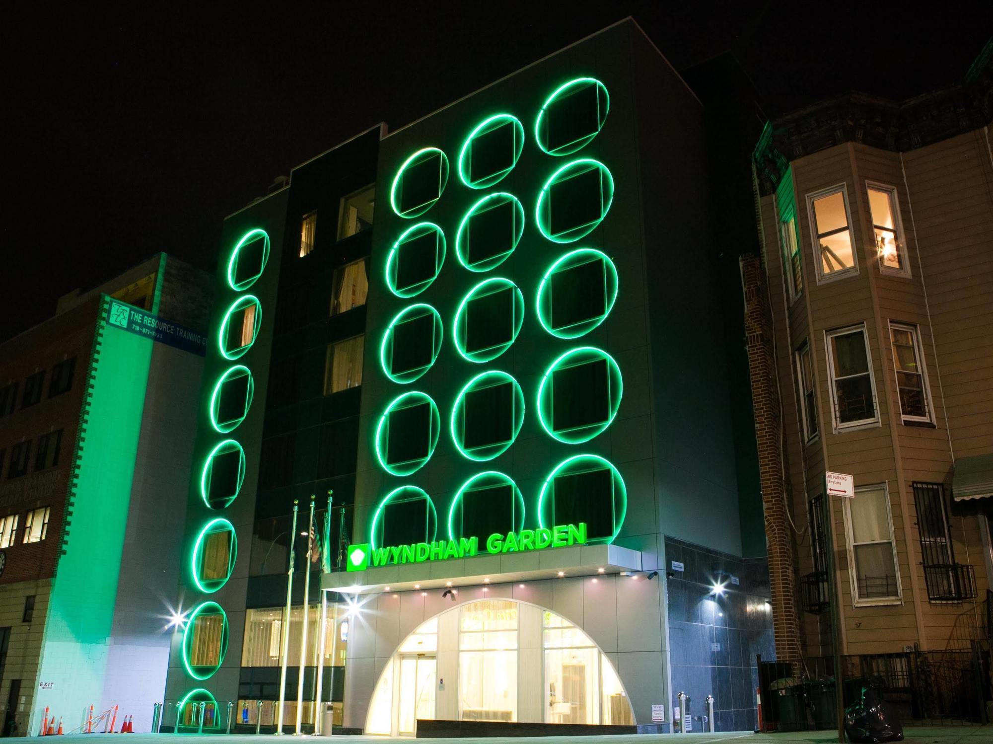 Wyndham Garden Brooklyn Sunset Park Hotel