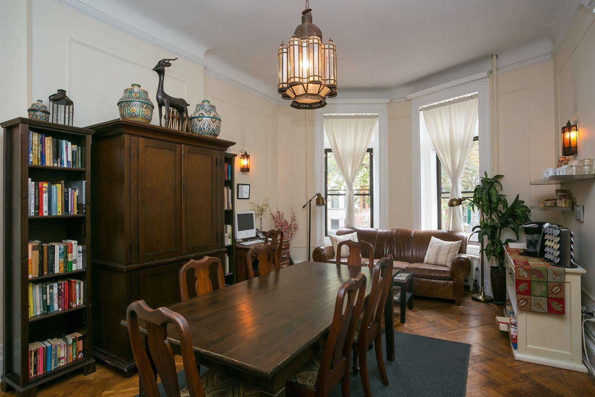 Lefferts Manor Bed & Breakfast