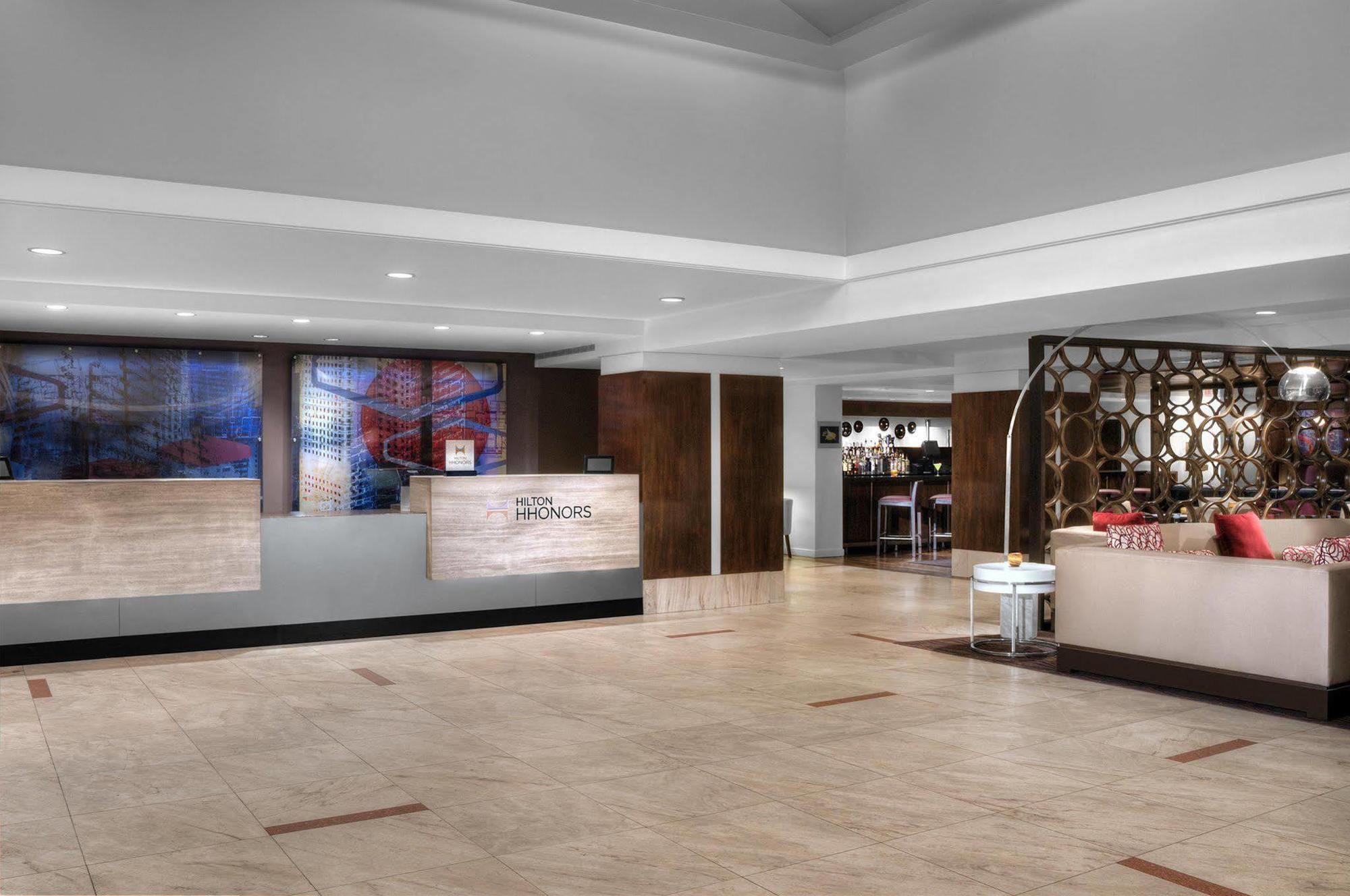 Doubletree By Hilton Metropolitan Hotel