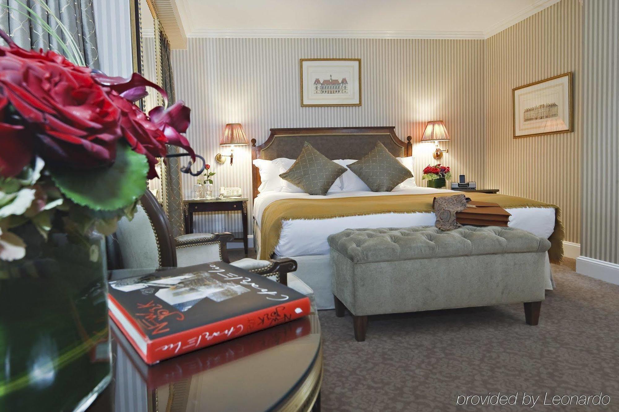 Hotel Plaza Athenee