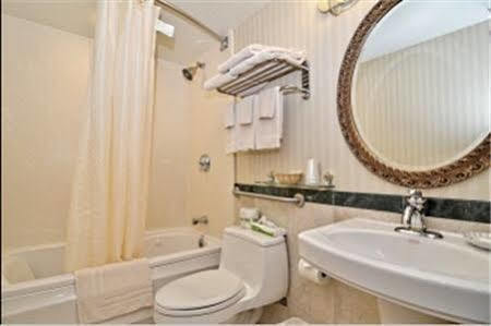 Hotel Western Queens Court New York