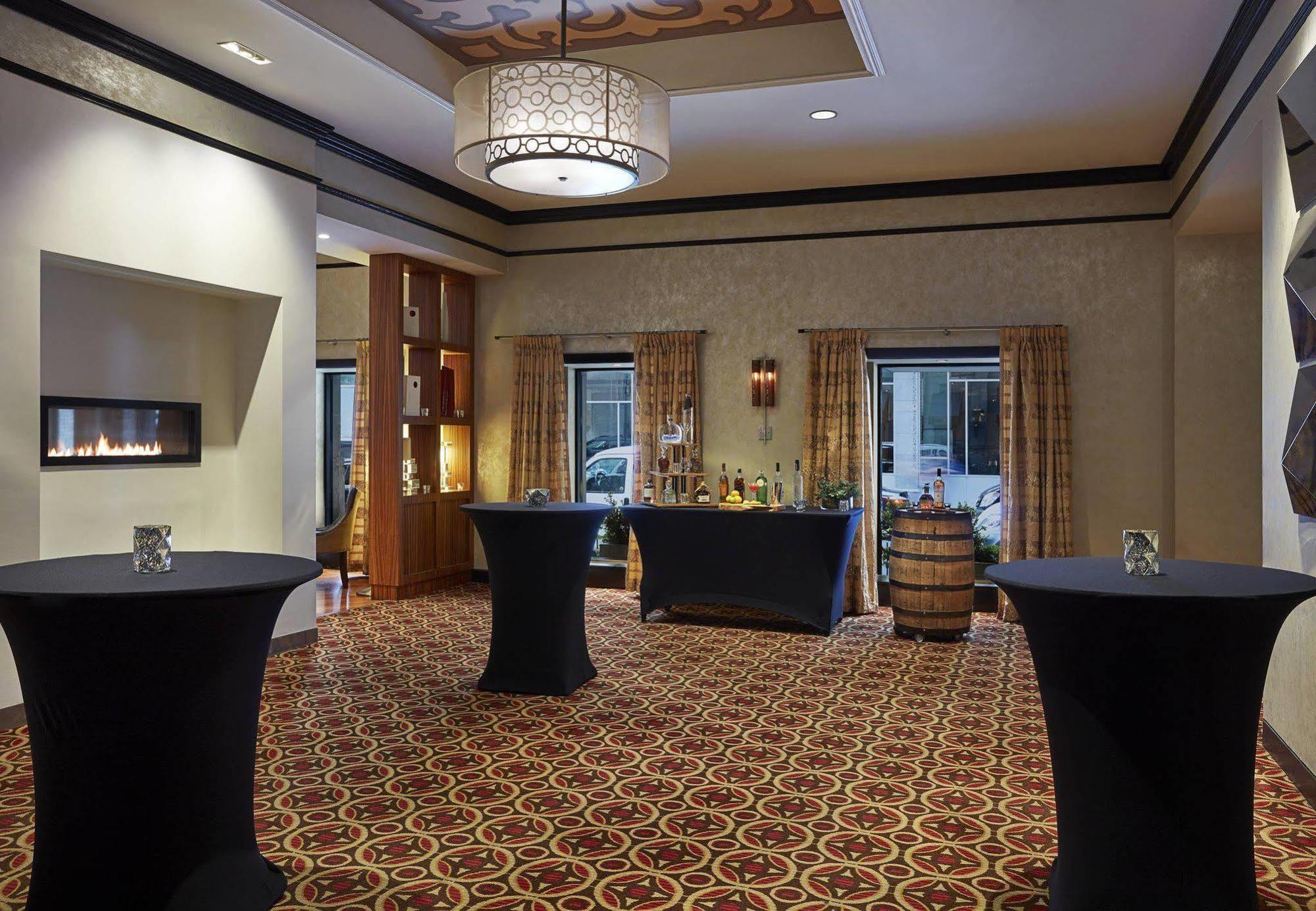 Marriott East Side Hotel New York