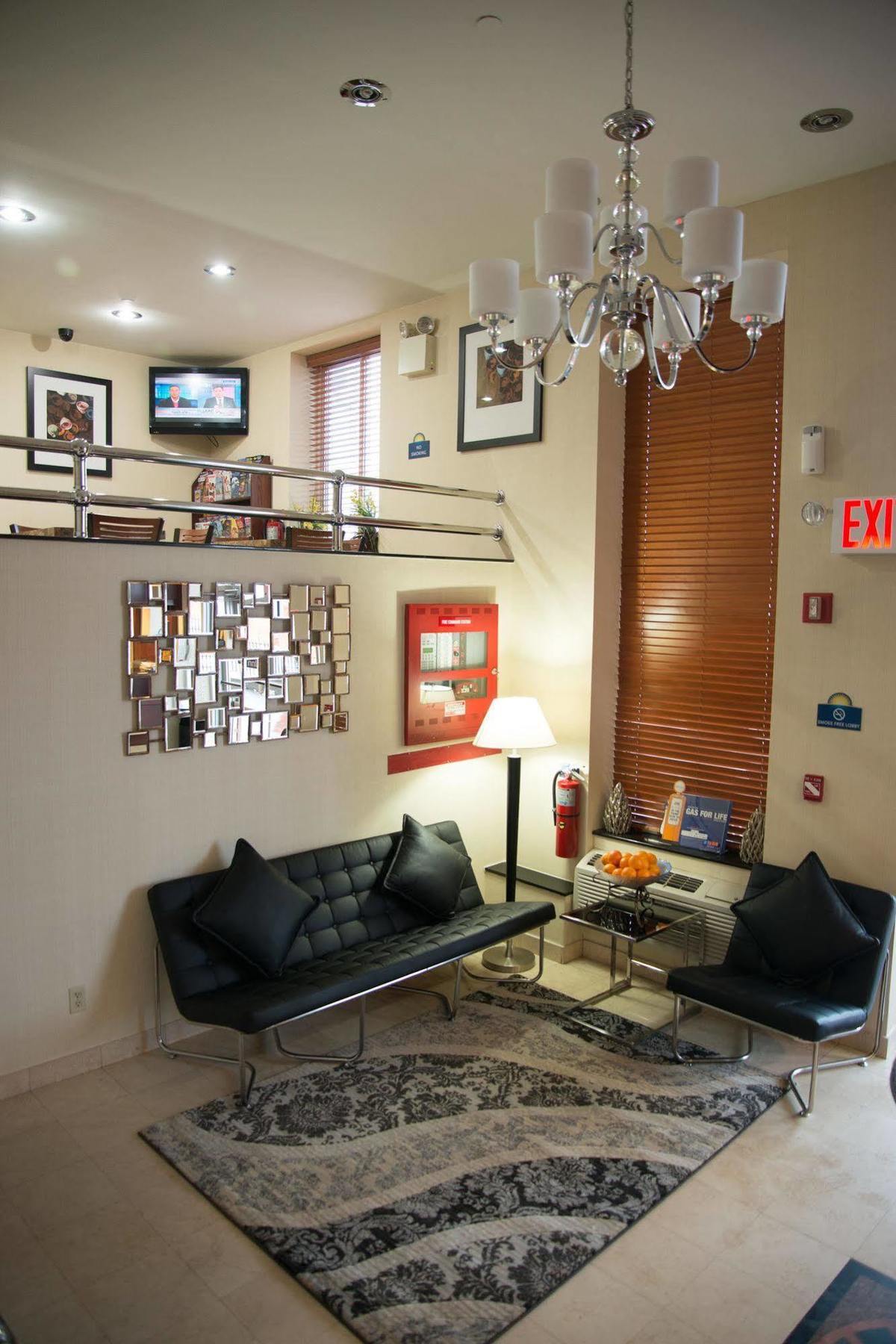 Days By Wyndham Jamaica / Jfk Airport New York