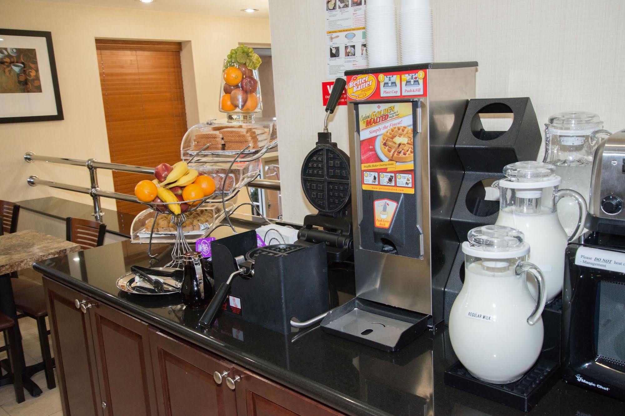 Hotel Days By Wyndham Jamaica / Jfk Airport