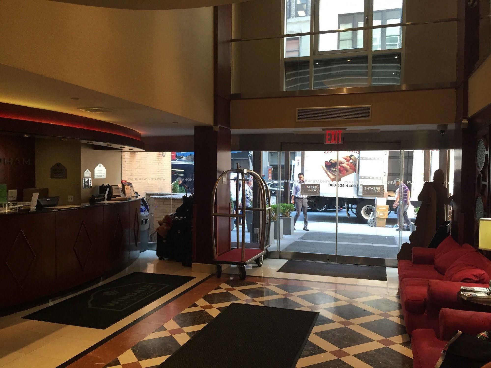 Wingate By Wyndham Manhattan Midtown Hotel