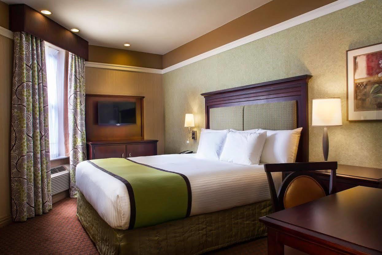 46 Times Square New York