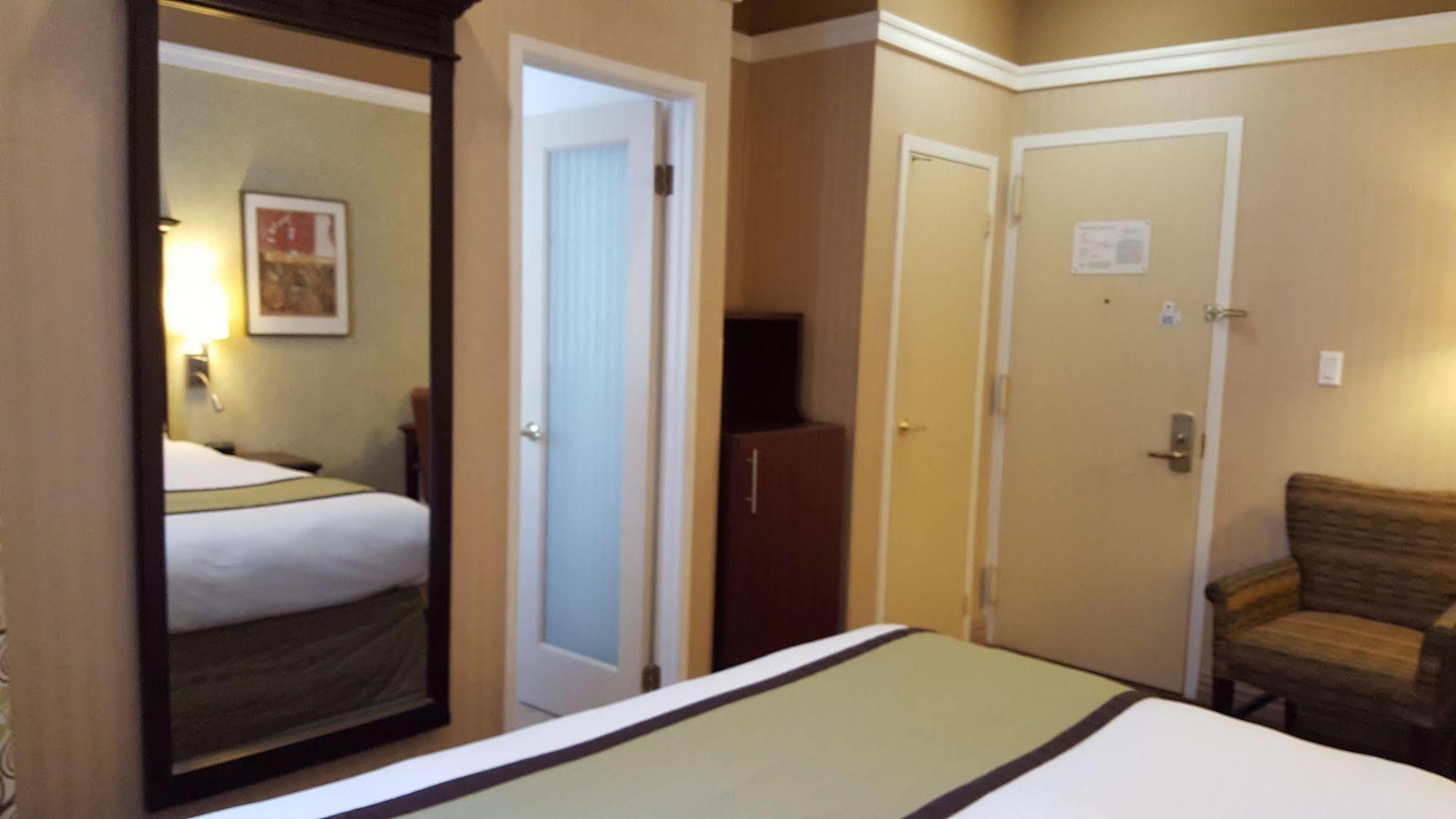 46 Times Square Hotel New York