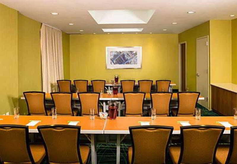 Hotel Springhill By Marriott Laguardia Airport 2*