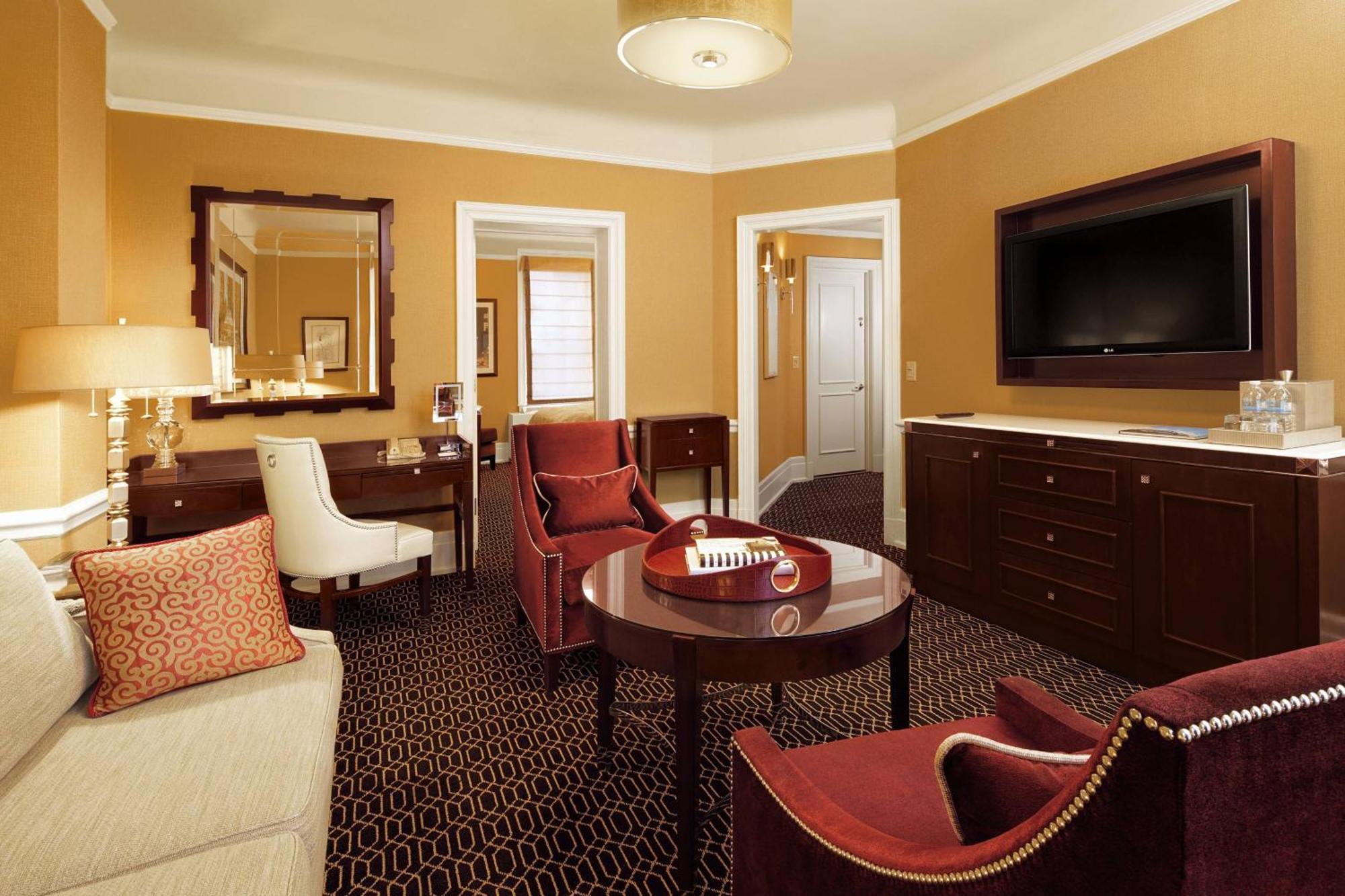 The Algonquin Times Square, Autograph Collection Hotel New York