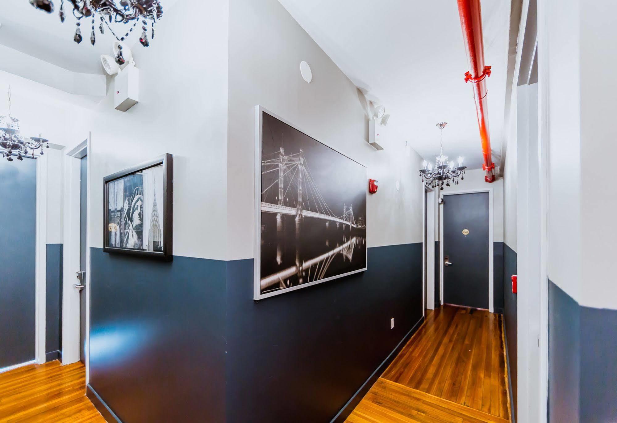 Q4 And Auberge de jeunesse