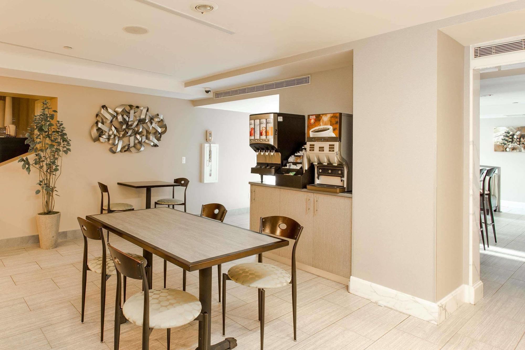 Western Bowery Hanbee Hotel 3*