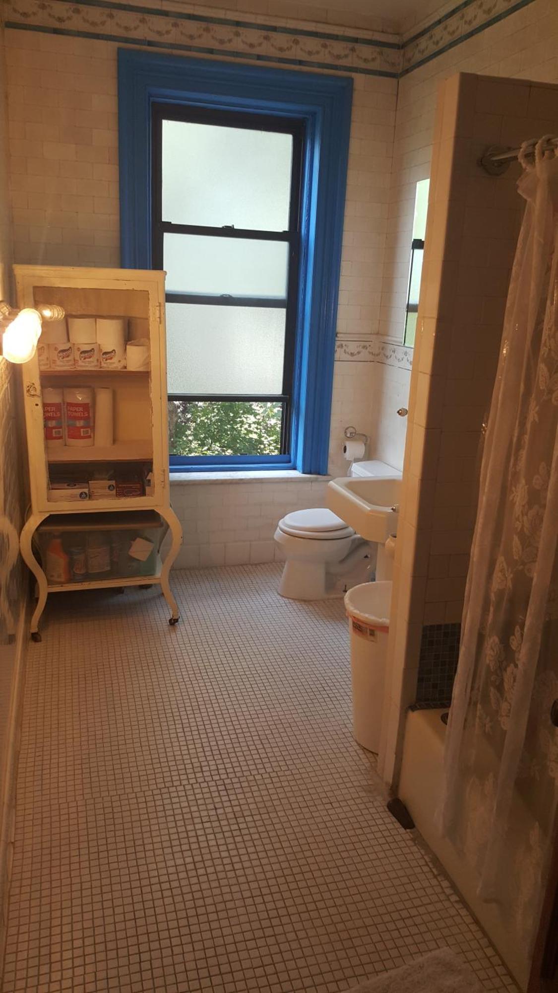 Bed & Breakfast Illumination