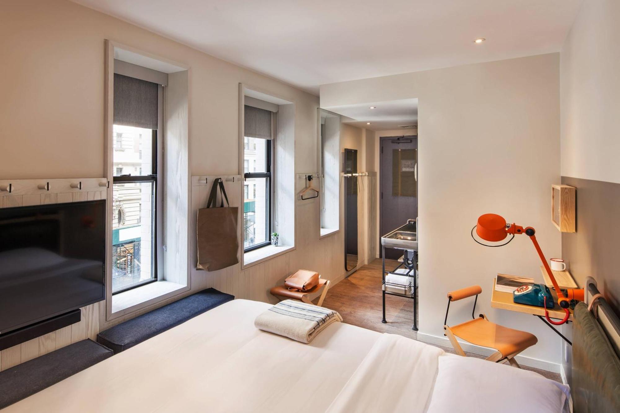 Moxy Nyc Times Square New York