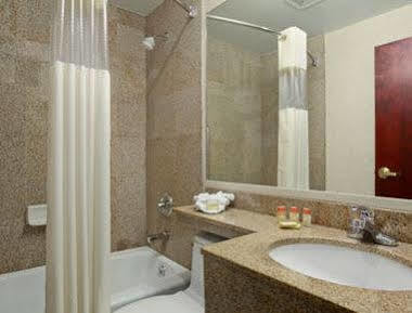 Days & By Wyndham Jamaica Jfk Airport New York