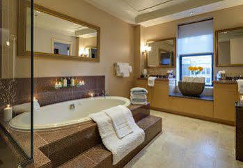 Hotel Carlton Hotel, Autograph Collection New York