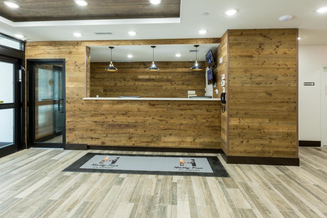 Hotel Ninety Five - Jfk Airport 3*