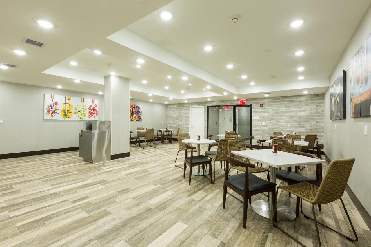 Ninety Five - Jfk Airport 3*