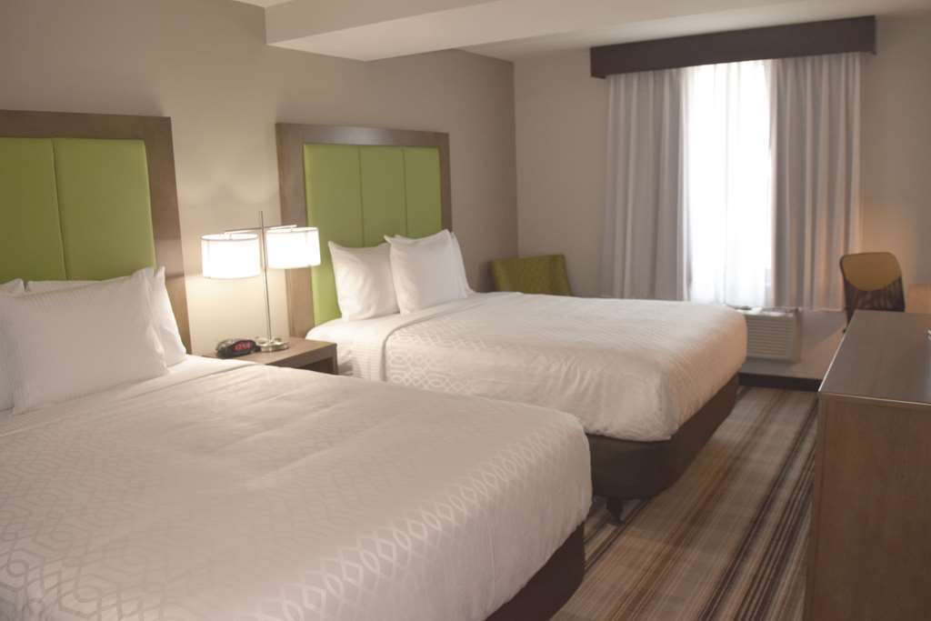 Hotel La Quinta By Wyndham Brooklyn Central New York
