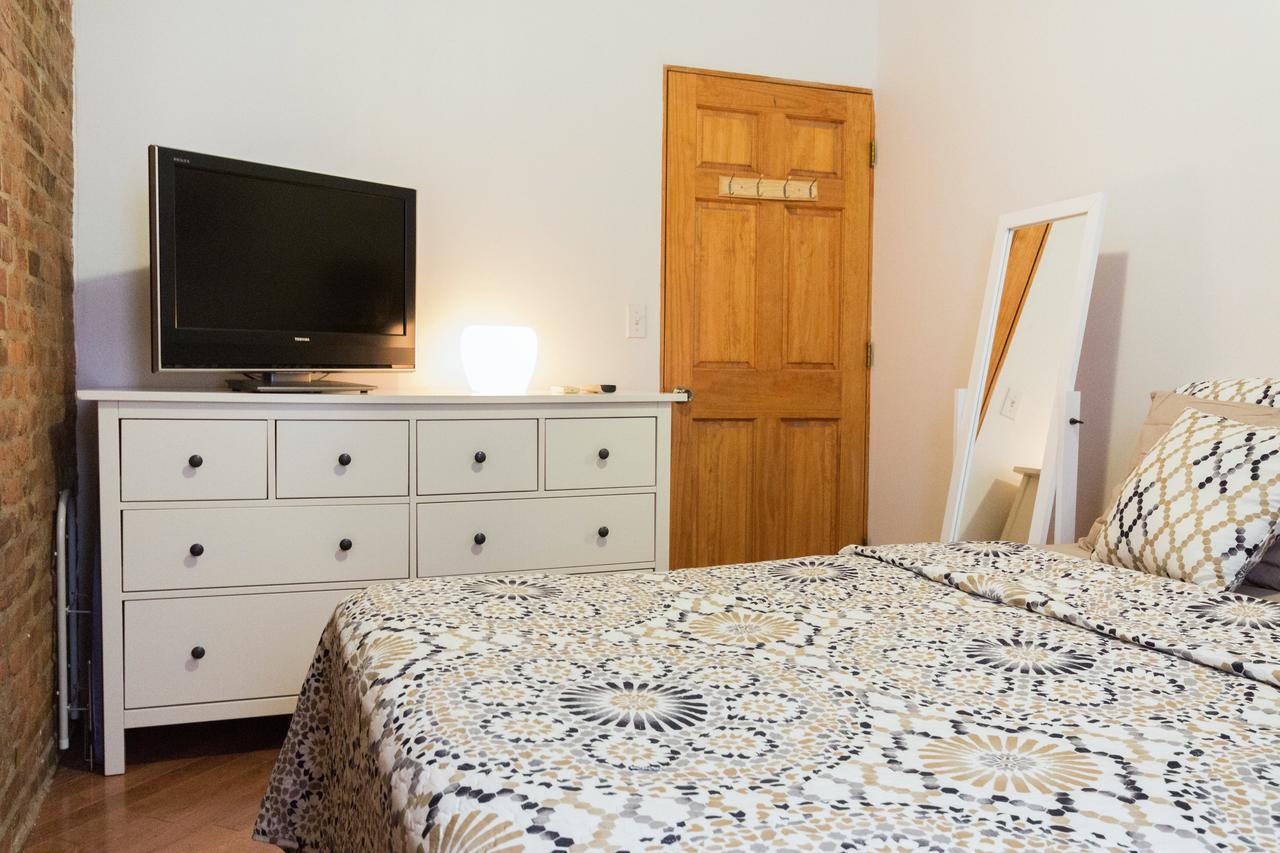 Apartment 3bdr/2bath On Times Square
