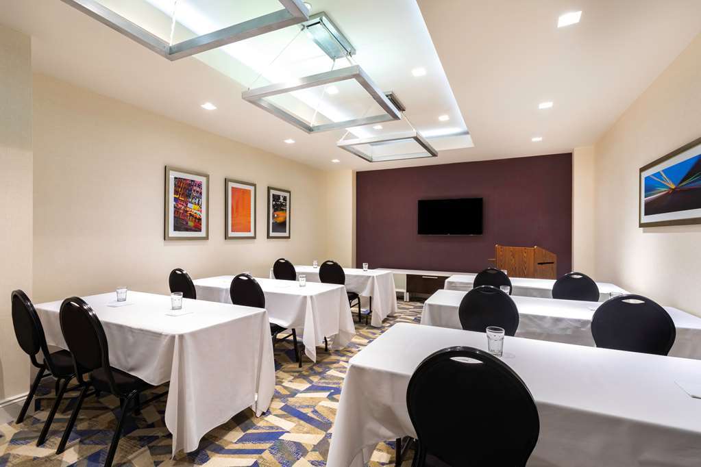 Homewood Midtown Manhattan Times Square South New York