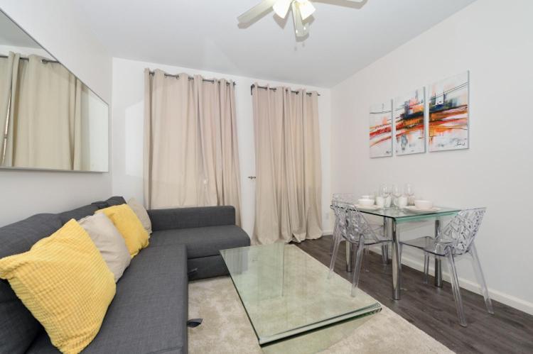 Apartment 9196- 470 Ninth Avenue #229731 *