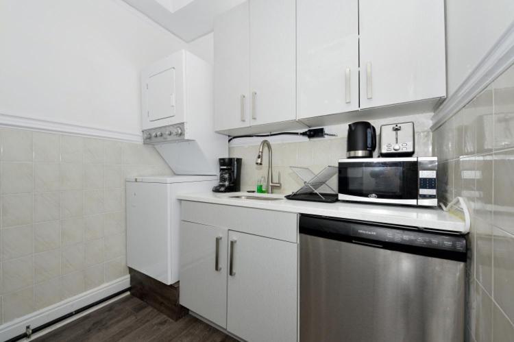 Apartment 9196- 470 Ninth Avenue #229731 *