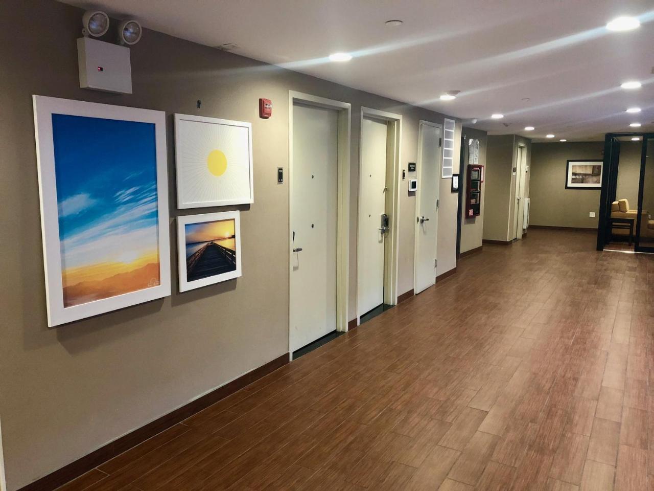 Days By Wyndham Brooklyn Borough Park