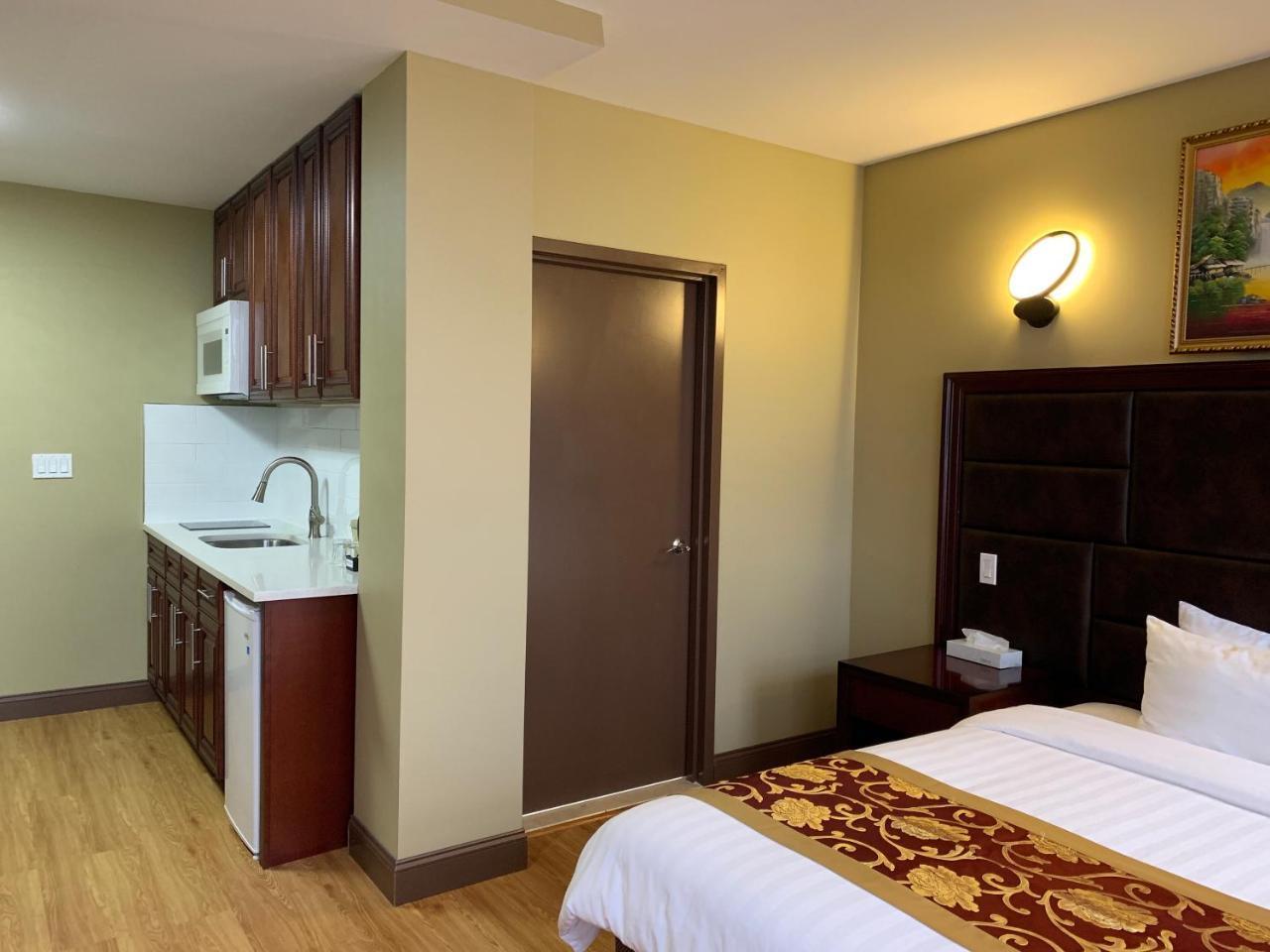 The Queens Hotel New York