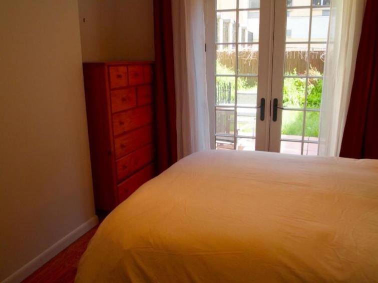 Apartment Sleeps 6 Wifi