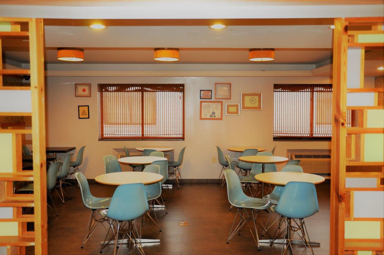 Ramada By Wyndham Staten Island Hotel New York