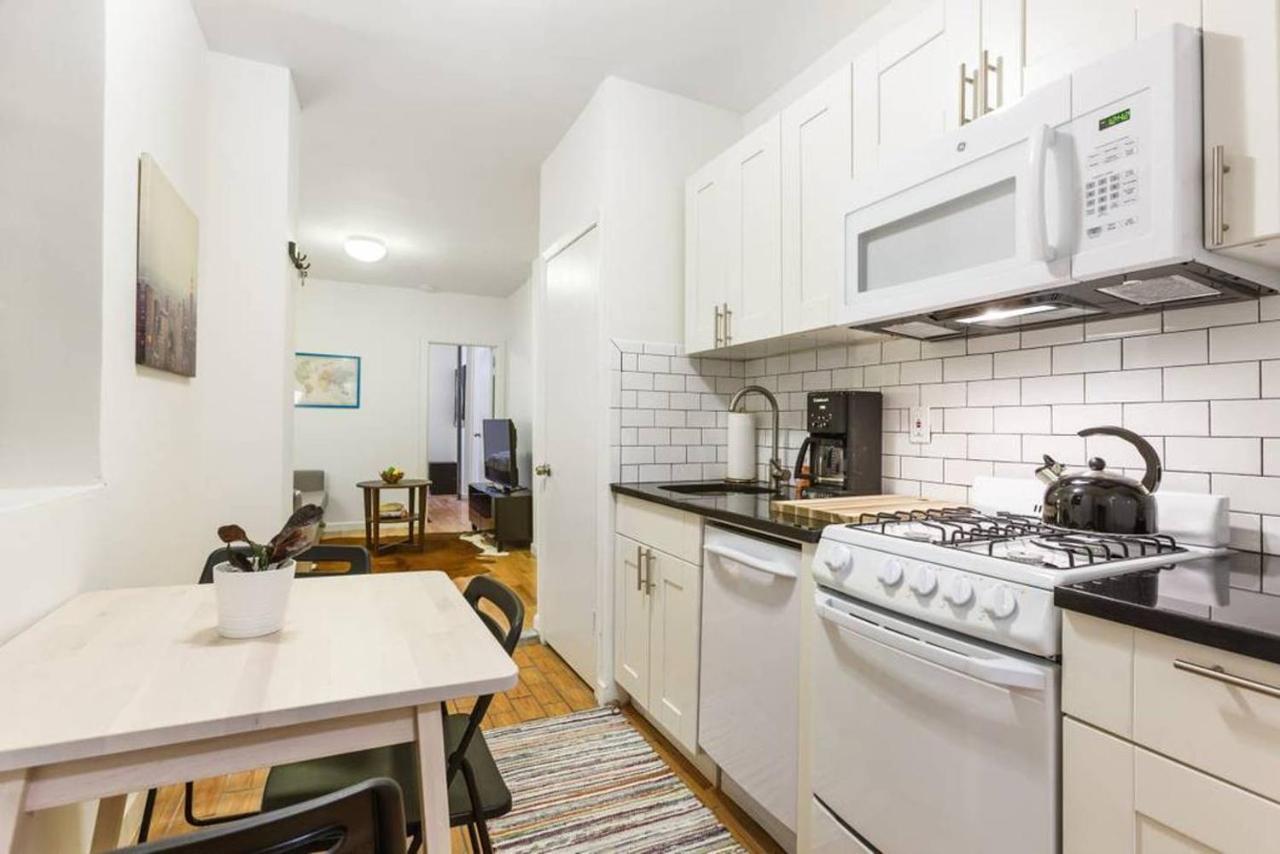 Cozy 1br Pad, Prime Les Location! Apartment New York