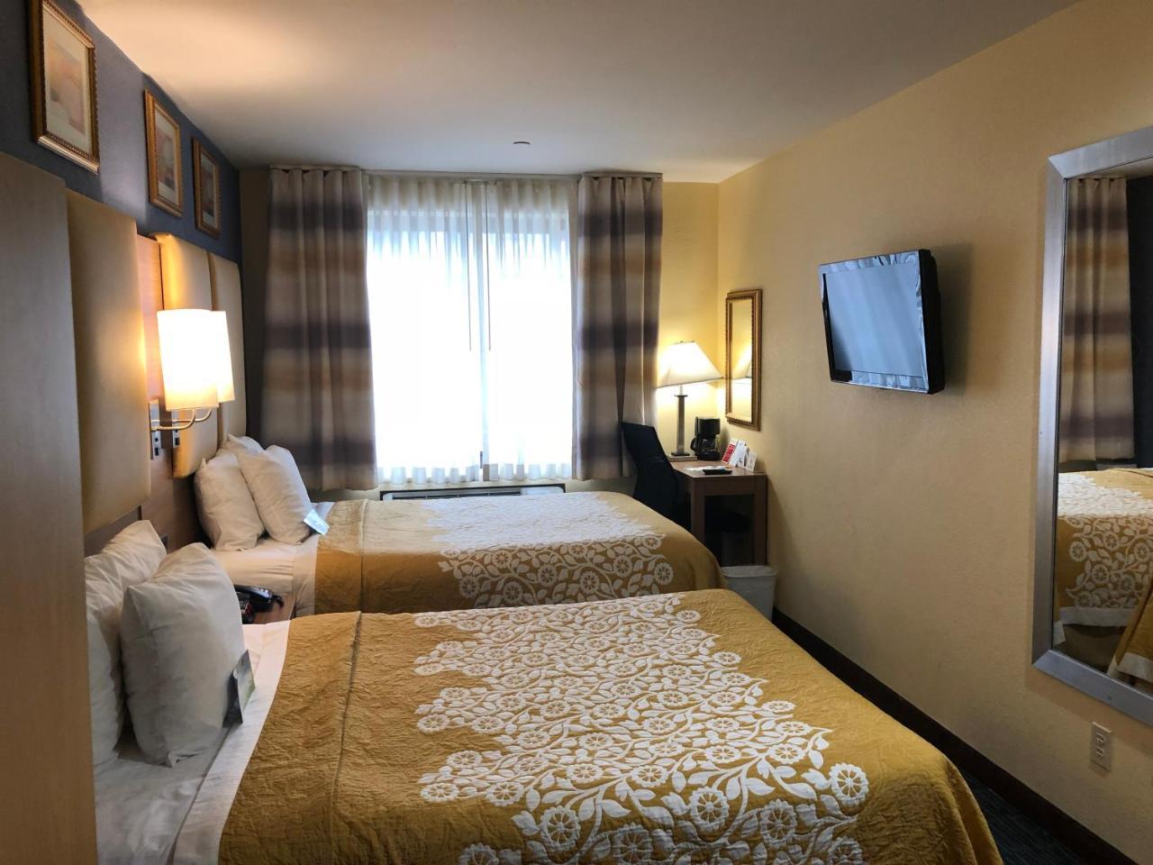 Days Inn Brooklyn 2*