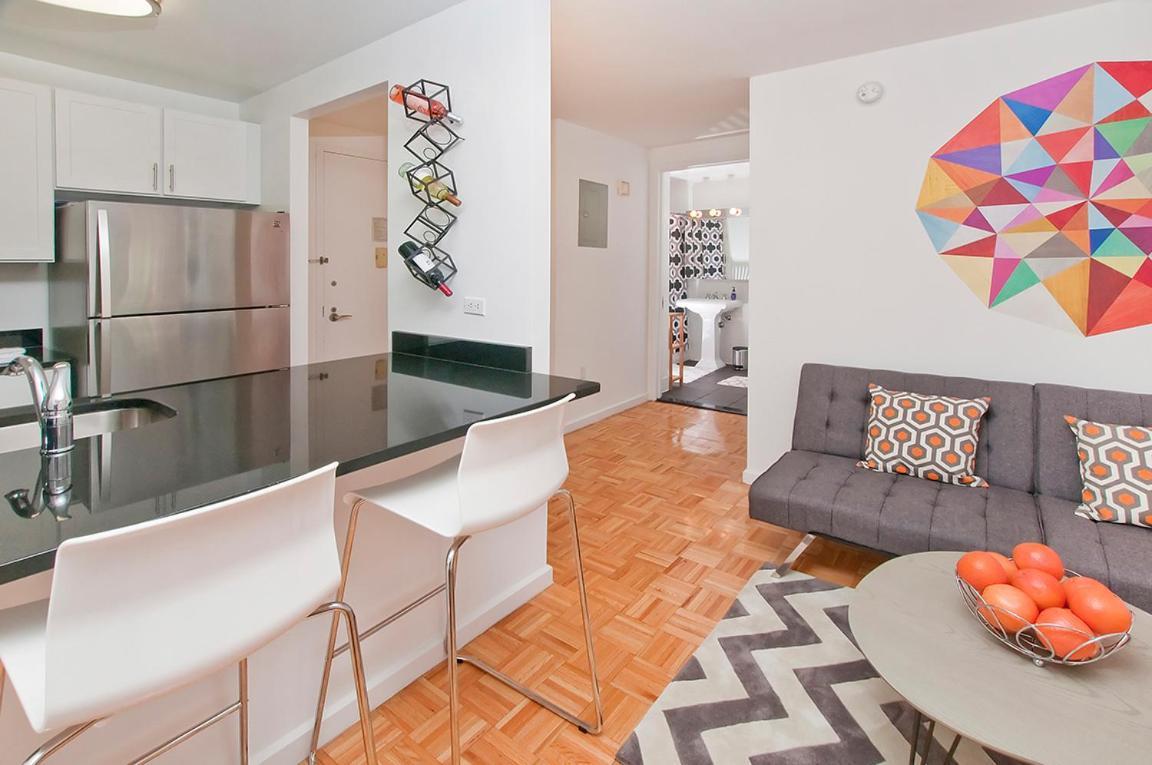 Luxurious 2 Bed Doorman Apt At Uws Apts